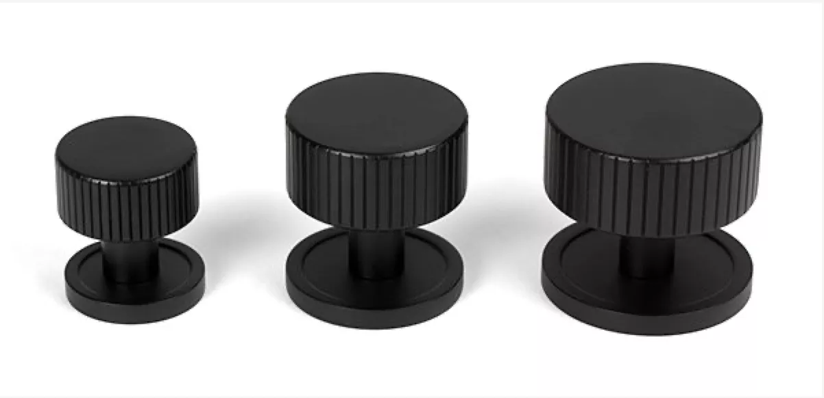 Anvil Matt Black Judd 25mm Cabinet Knob (Plain) | 50424 6 Anvil Matt Black Judd 25mm Cabinet Knob (Plain) | 50424 - Image 4
