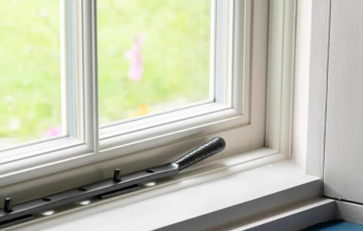 Anvil (8"") Aged Bronze Hammered Newbury Casement Window Stay | 46153 10 Anvil (8"") Aged Bronze Hammered Newbury Casement Window Stay | 46153 - Image 8