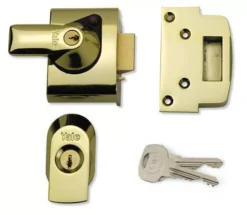 Yale BS1 60mm Brasslux Auto Deadlocking Night Latch